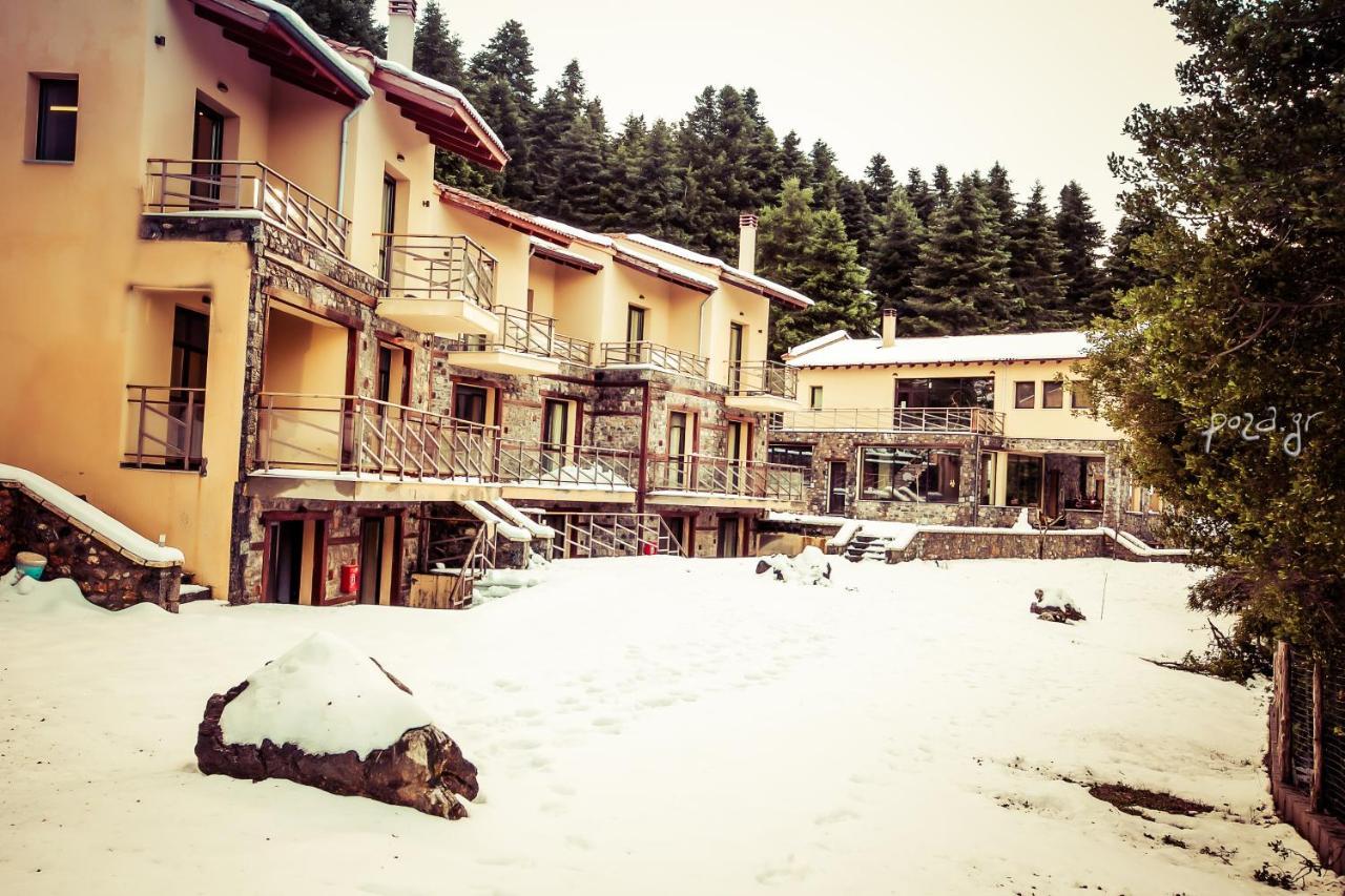 Natura Hotel Vitina Buitenkant foto