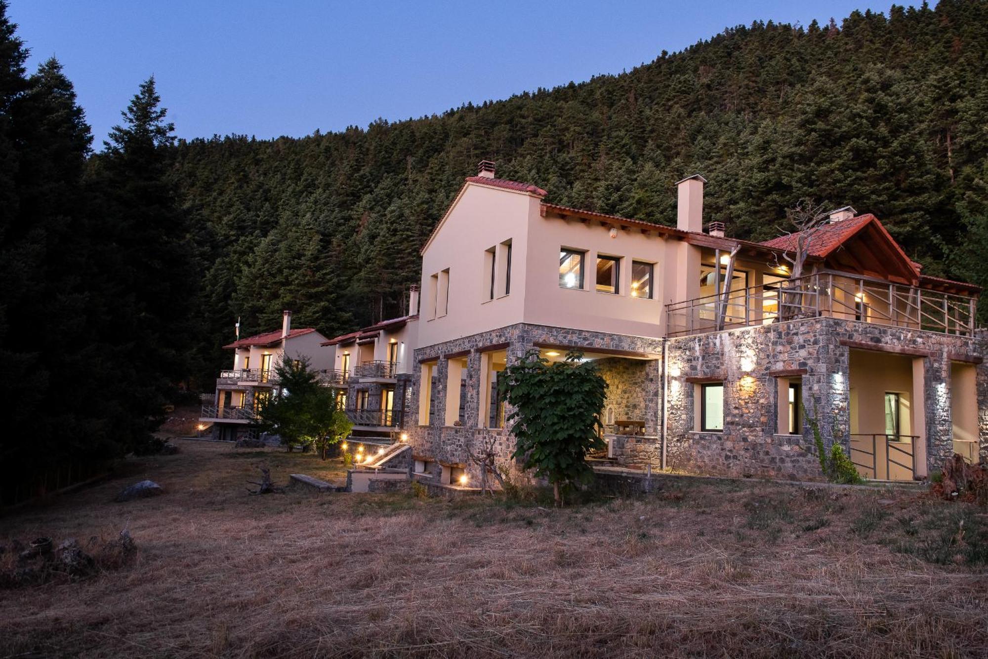 Natura Hotel Vitina Buitenkant foto